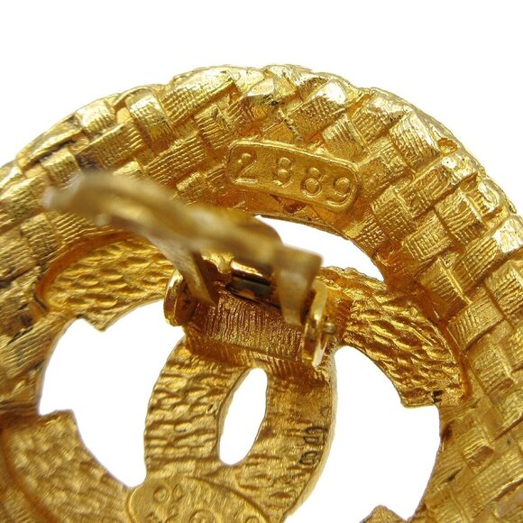 Chanel Quilted Button Earrings Gold Clip-On 29/2889 66523 - Picture 6 of 6
